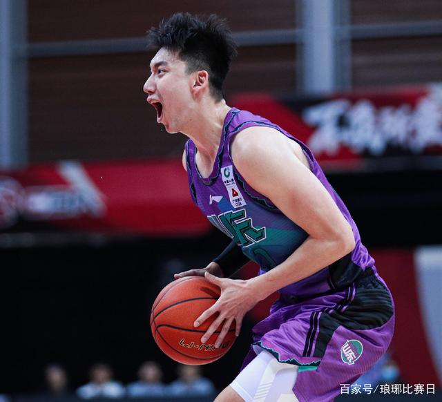关于“小丁”砍下关键三分，领衔新疆晋级总决赛的信息
