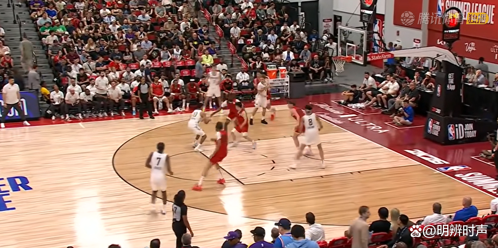 步行者客场惨败公牛，积分榜上升的简单介绍