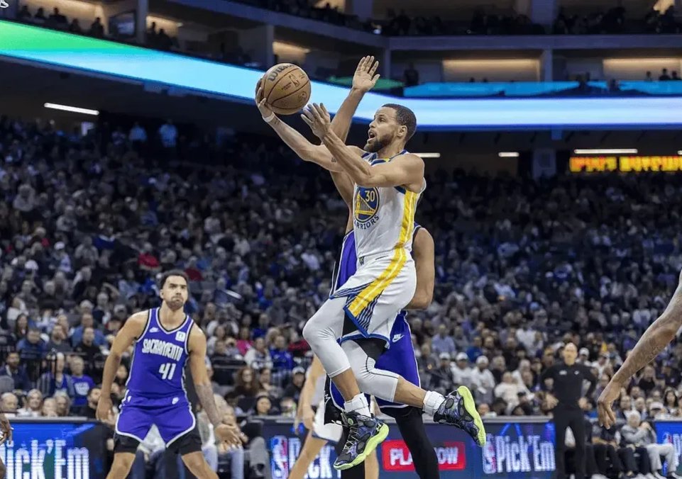 客场作战！球队如何应对对手的围攻