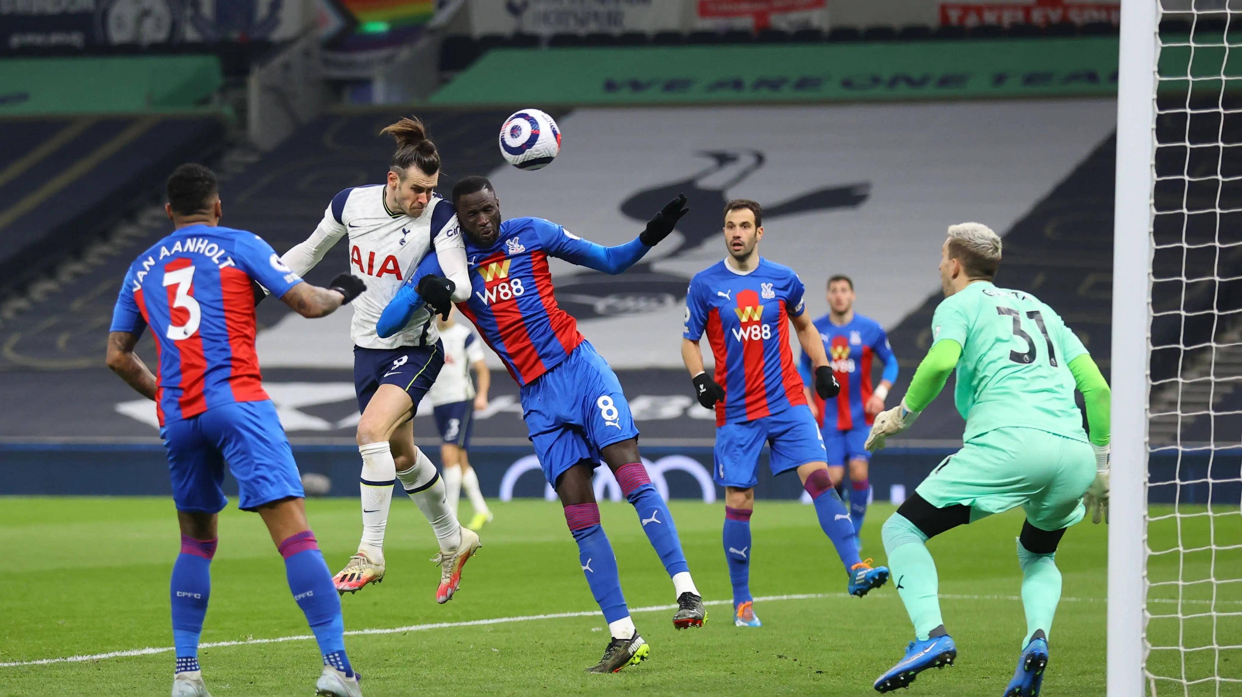 包含热刺客场战胜维拉，继续保持卫冕冠军势头的词条