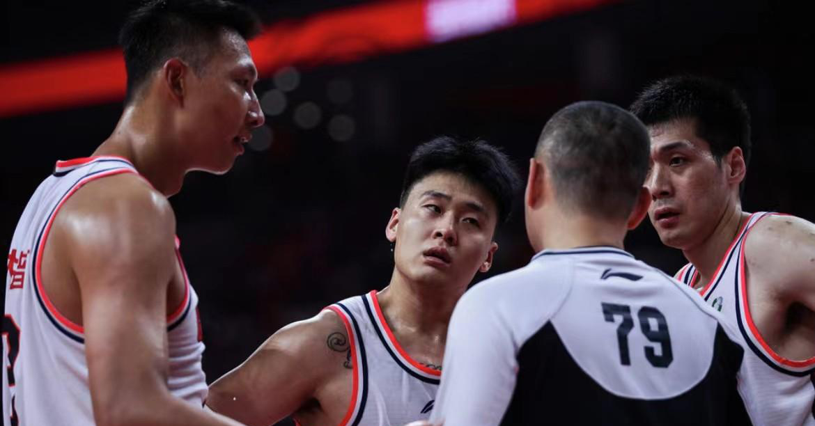 关于伤病横生！比赛中的伤病情况引起关注的信息