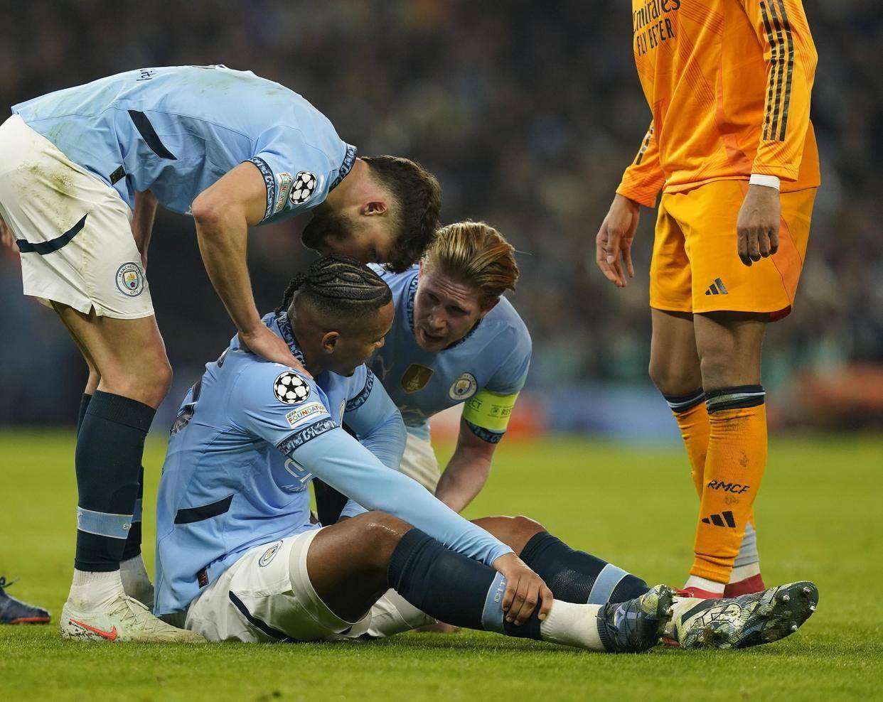 包含一场焦点对决引发球迷激情！的词条