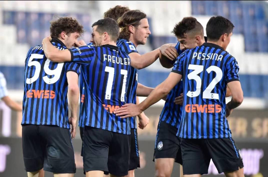 那不勒斯主场逼平亚特兰大，因西涅梅开二度的简单介绍