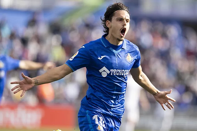 星空体育投注-包含瓦朗谢纪录片刻被打破，客场告负的词条