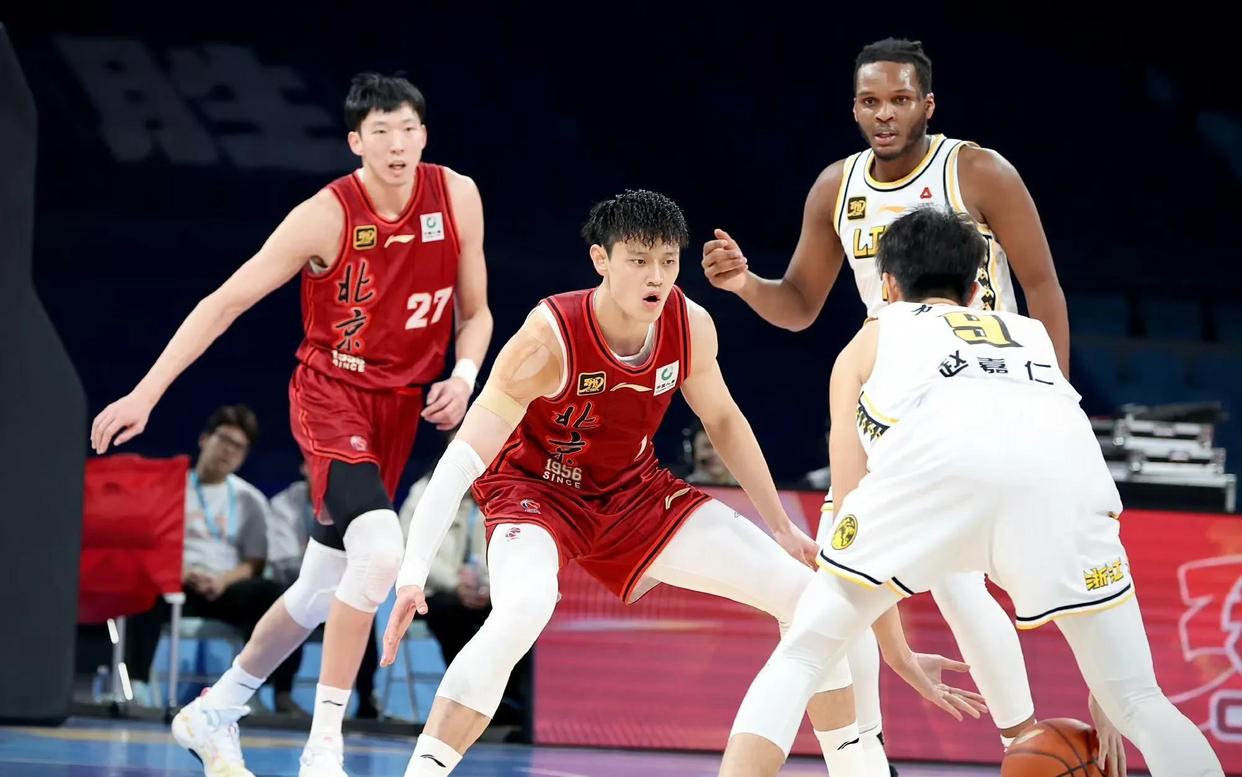 关于湖南队迎战辽宁男篮，激烈角逐即将展开的信息