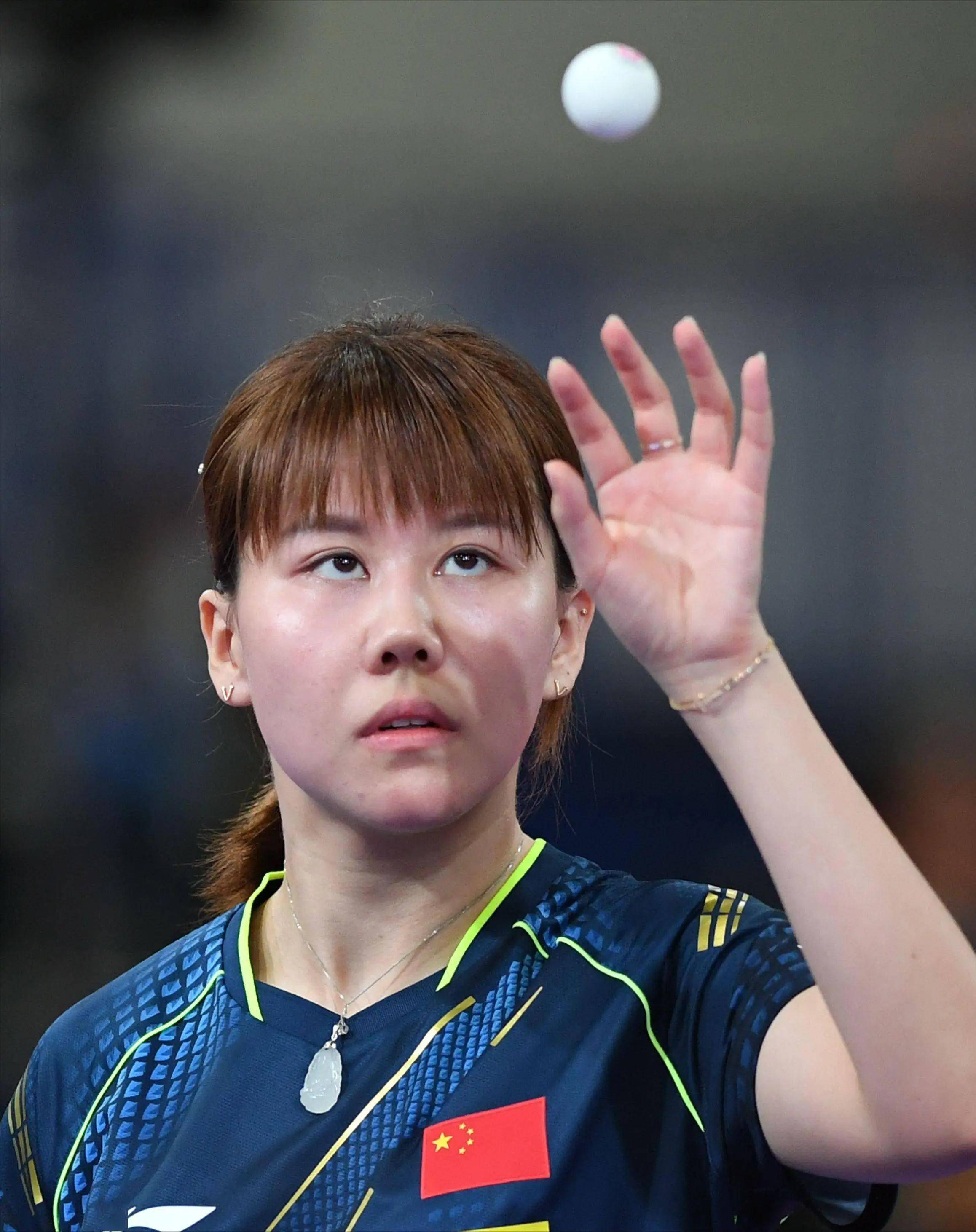 荷兰女队荣获铜牌，成就优异！