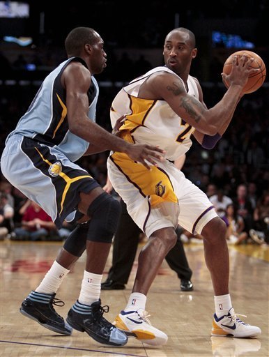 星空体育官方-篮球名将突破记录，刷新球场里程碑的简单介绍