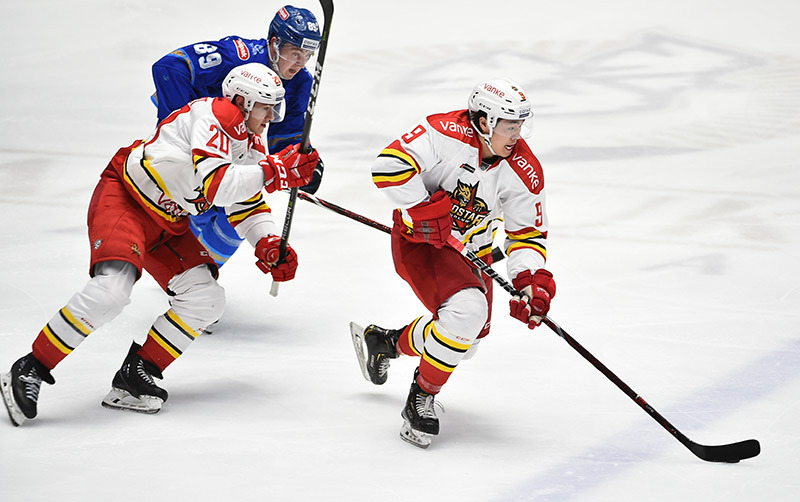 星空体育投注-米特罗维奇破门得分，卢瓦尔获得三分