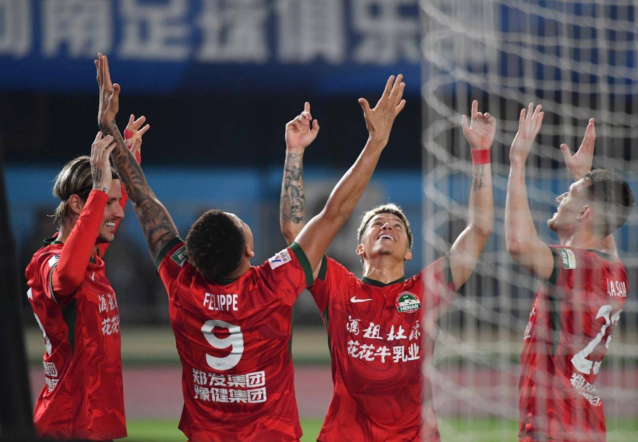 星空体育在线登录-关于大连一方惊险击败对手，实现主场零封的信息