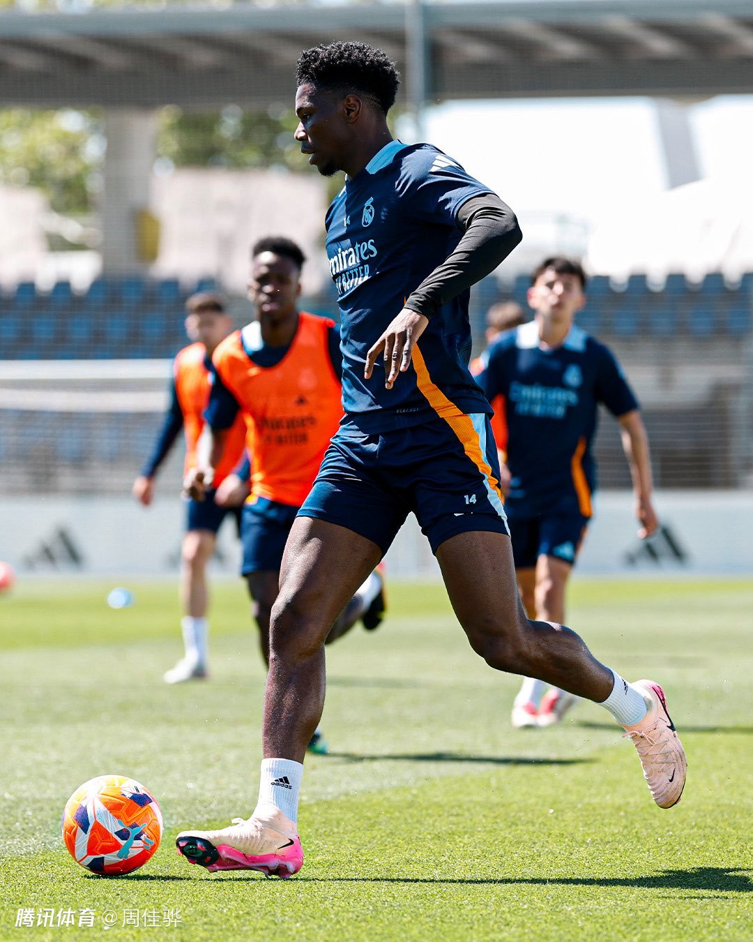 星空体育注册-包含皇家社会后卫因伤缺席下一场比赛的词条