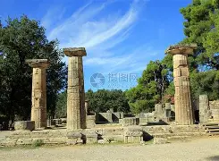 奥林匹亚科斯全面占优，帕劳奥客场落败