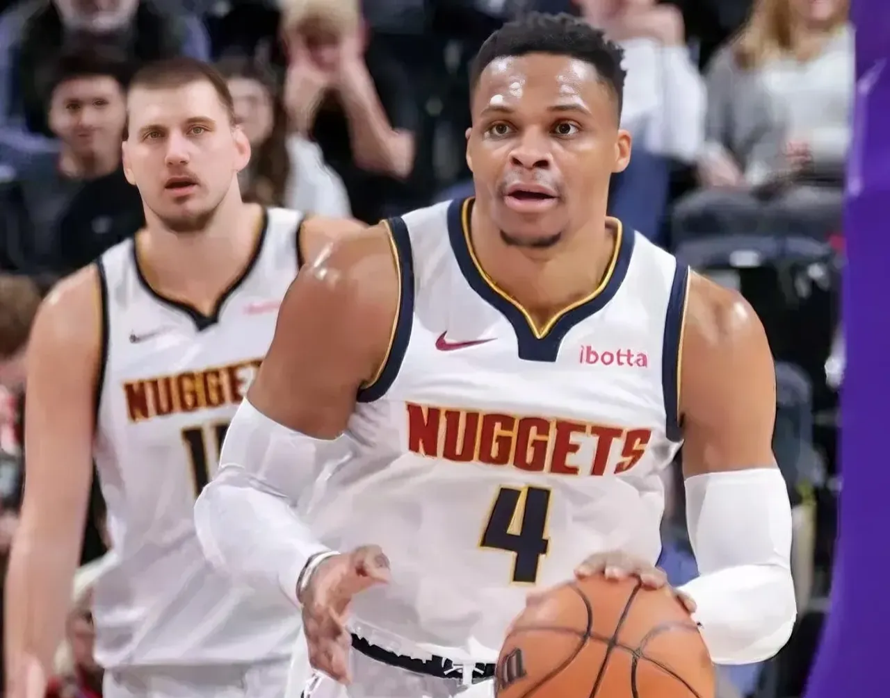 星空体育链接-老鹰队年轻球员崭露头角，为球队注入新活力的简单介绍